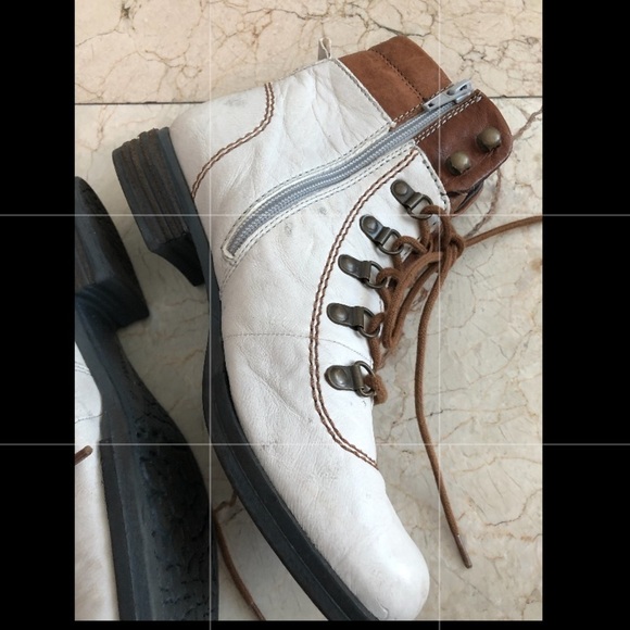 Josef Seibel Women’s Boots - Picture 2 of 16